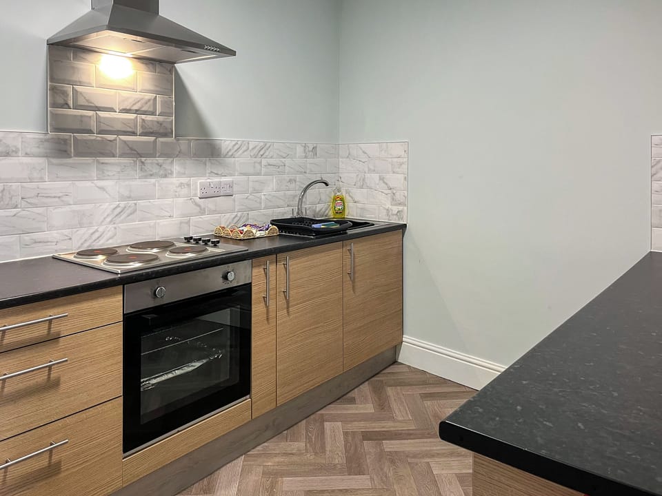 Kitchen | Primrose - Fresh as a Daisy Apartments, Bridlington
