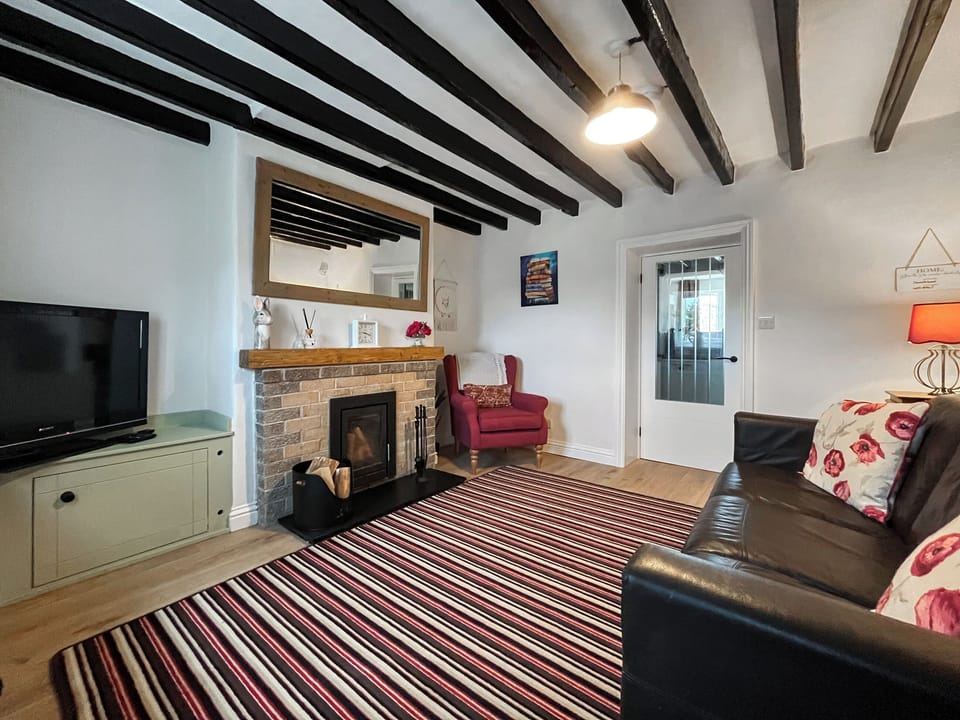 Living area | Bwthyn Yr Eglwys, Rhuddlan