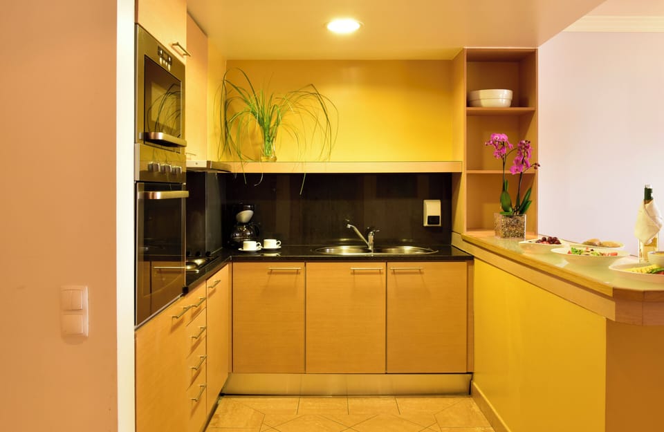 Private kitchenette