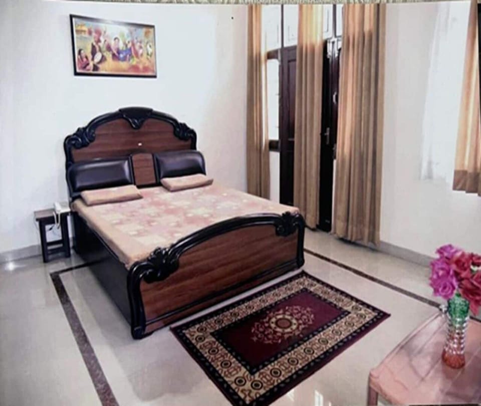 Super Deluxe Room | Soundproofing, free WiFi