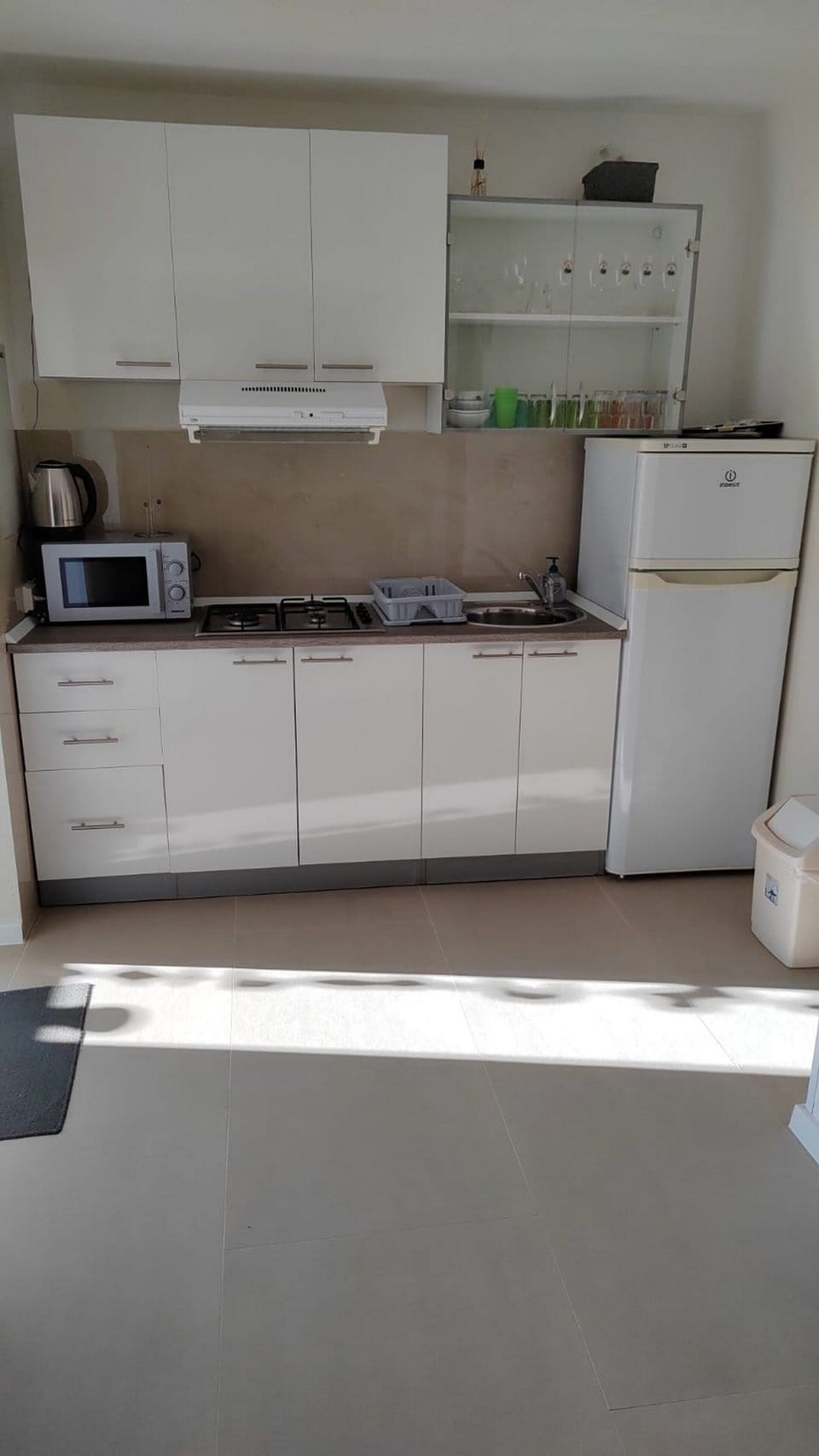 Classic Apartment, Balcony, Garden View | Private kitchen | Full-size fridge, microwave, stovetop, coffee/tea maker