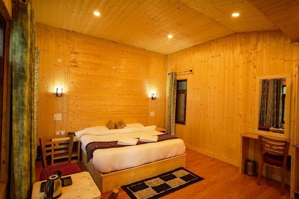Premium Double Room, Non Smoking, Private Bathroom | Desk, laptop workspace, free WiFi