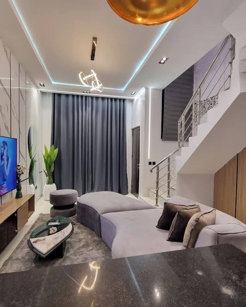 Standard Apartment, Balcony, City View | Interior