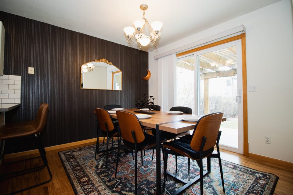 Enjoy morning coffee, holiday meals, and laughter in this beautiful dining space!