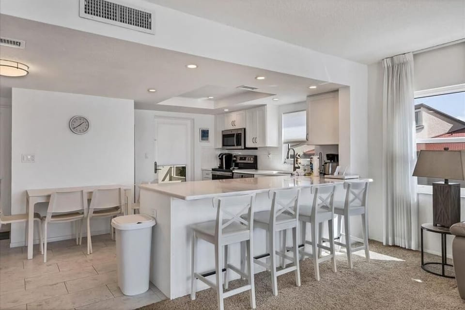 A301 - Dining Area
