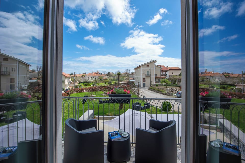 Comfort Double Room, 1 King Bed, Courtyard View | View from room