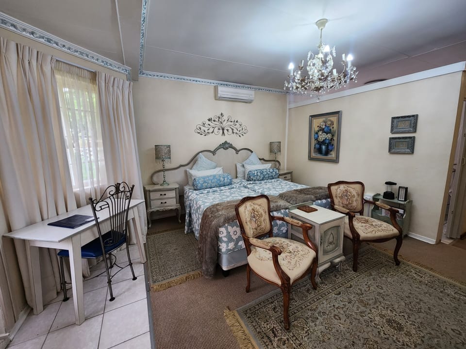 Deluxe Double Room | In-room safe, desk, laptop workspace, soundproofing