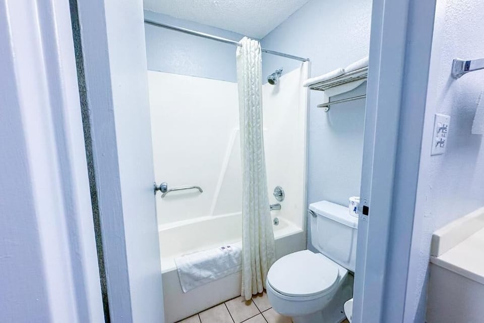 Free toiletries, hair dryer