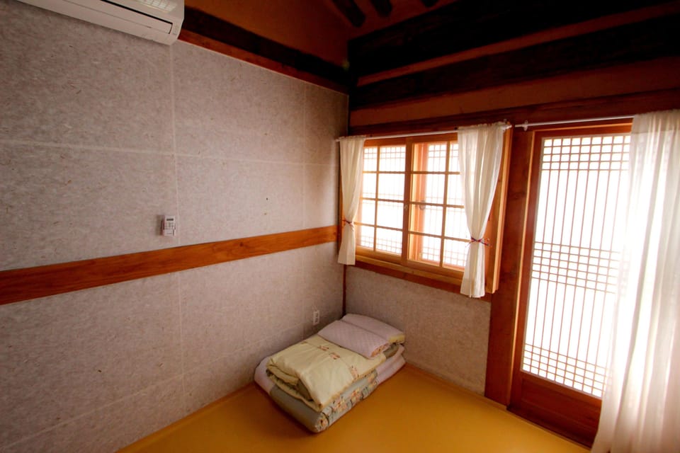 Deluxe Double Room | Free WiFi, bed sheets
