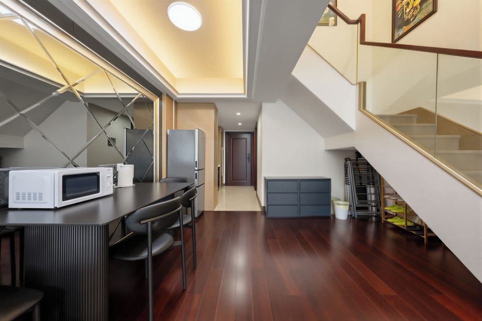 Superior Loft | Living area