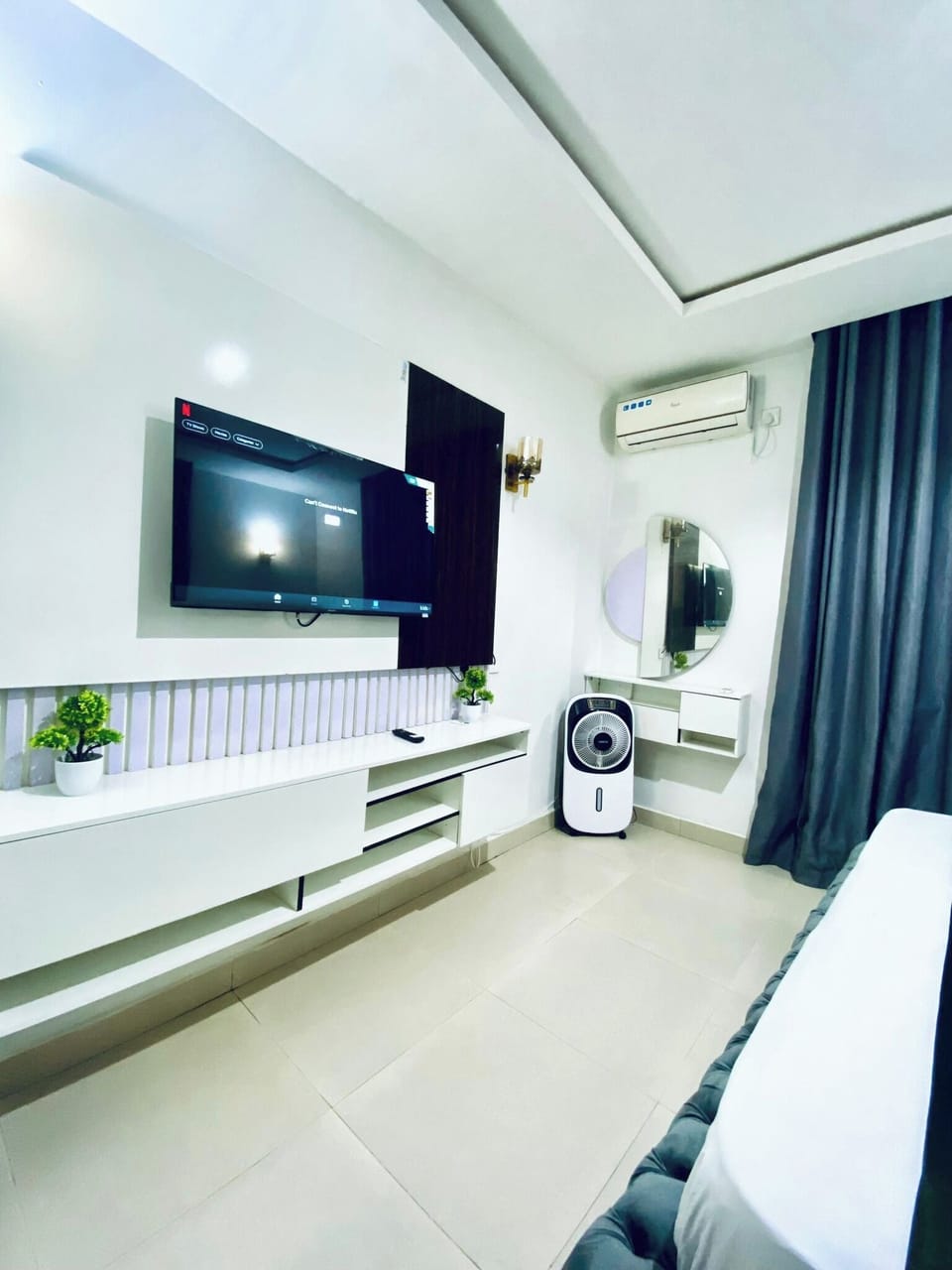 Deluxe Room, Balcony, City View | Desk, laptop workspace, blackout drapes, soundproofing