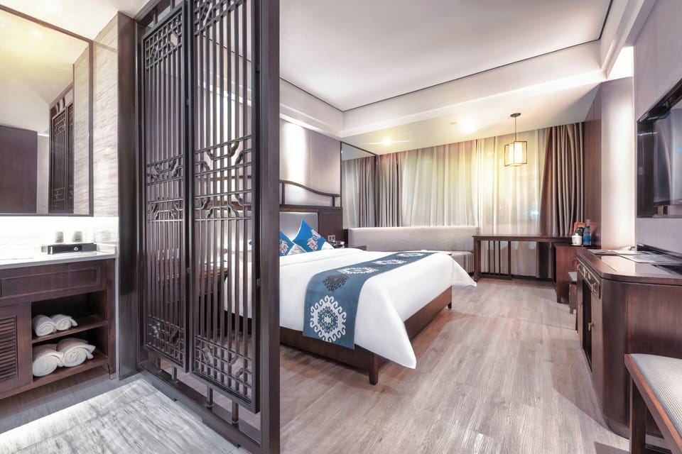Superior Double Room, City View | Premium bedding, memory foam beds, WiFi (free), bed sheets