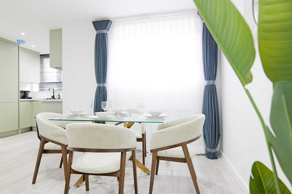 Superior Apartment | Dining