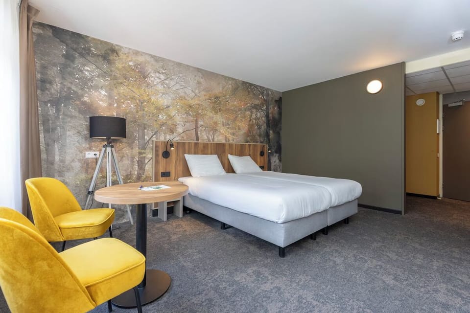 Unit with Two Twin size beds