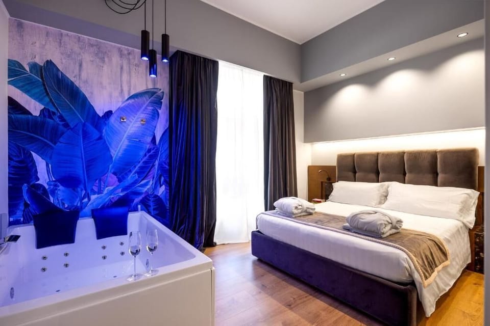 Deluxe Double Room, Non Smoking | In-room safe, blackout drapes, soundproofing, iron/ironing board