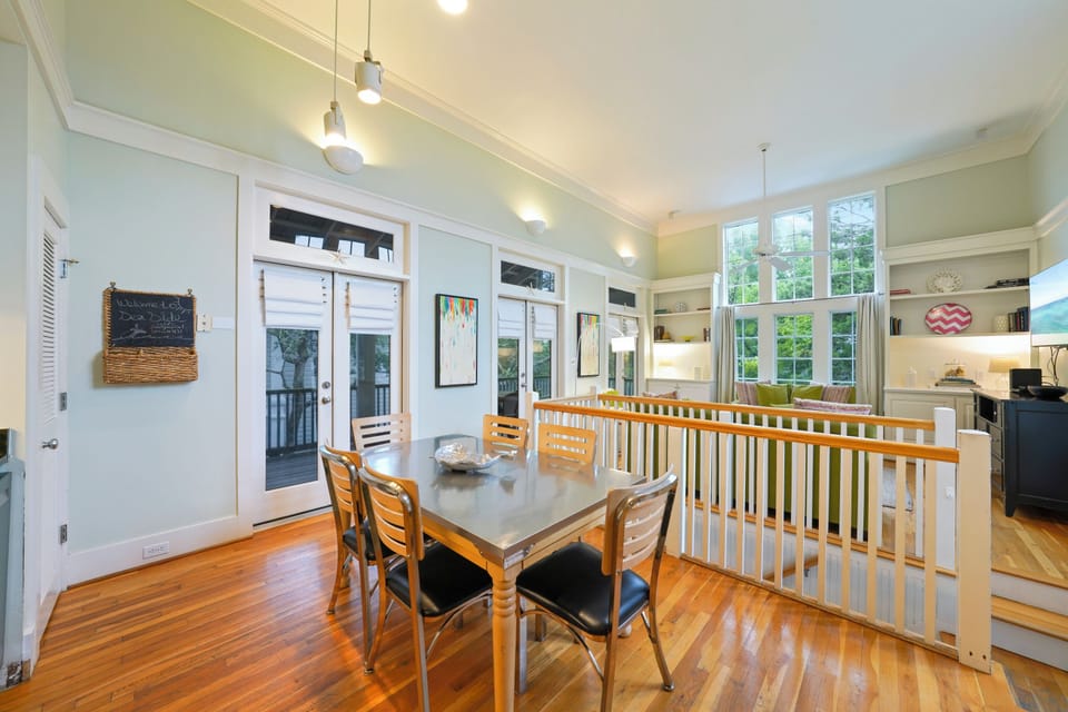 IN-KITCHEN DINING FOR SIX WITH FRENCH DOORS