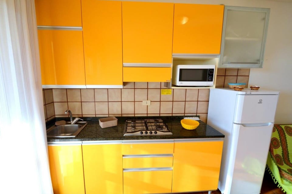 Apartment, 1 Bedroom, Balcony, City View | Interior