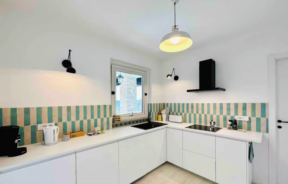 Villa, Lake View | Private kitchen