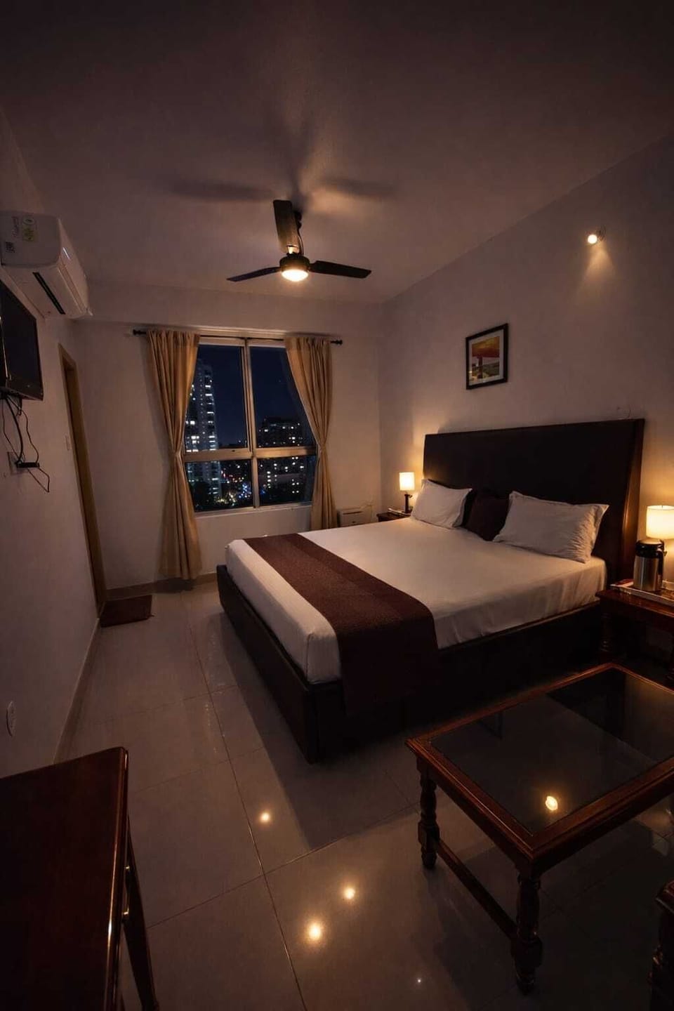 Double Room | Desk, laptop workspace, WiFi (free)