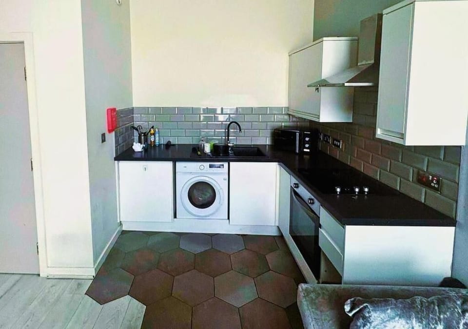 Condo, Non Smoking, Private Bathroom | Private kitchen | Toaster