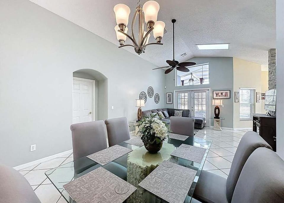 Living room + Dining Table