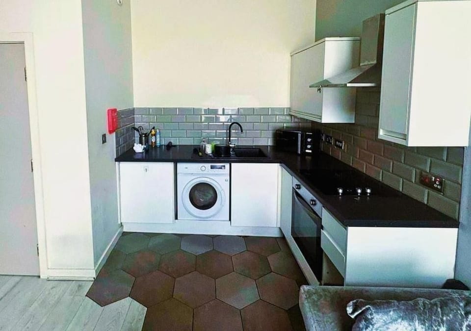 Family Condo, Non Smoking, Pets Not Allowed | Private kitchen