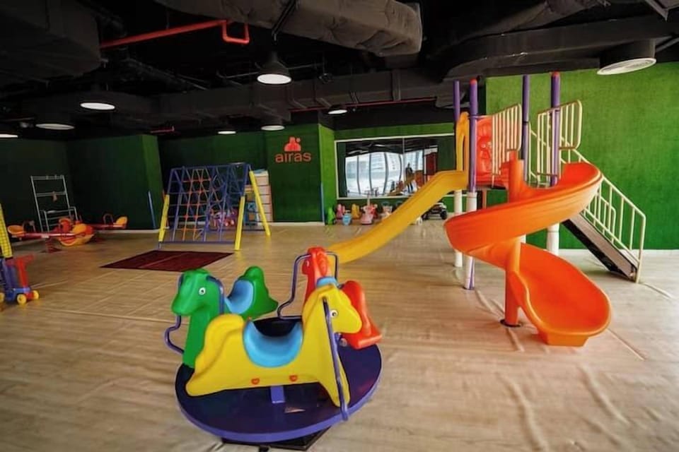 Vogue | Hera Tower Sports City near First Avenue Mall Apartment in Dubai