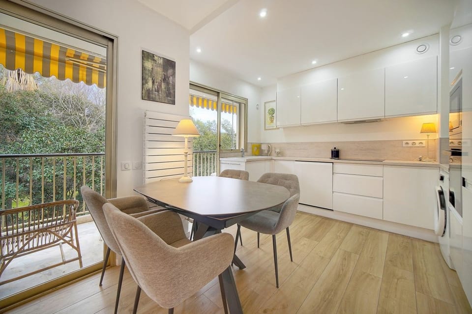2025-01 - frgk - appt av prince de galles CANNES 11_2