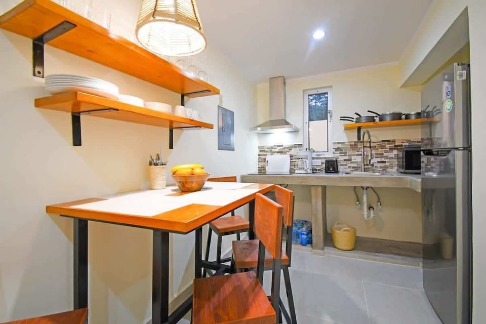 Cooking & eating at home is a great money saver!