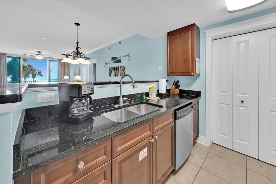 Condo, Multiple Beds (Waterscape 205-B) | Private kitchen