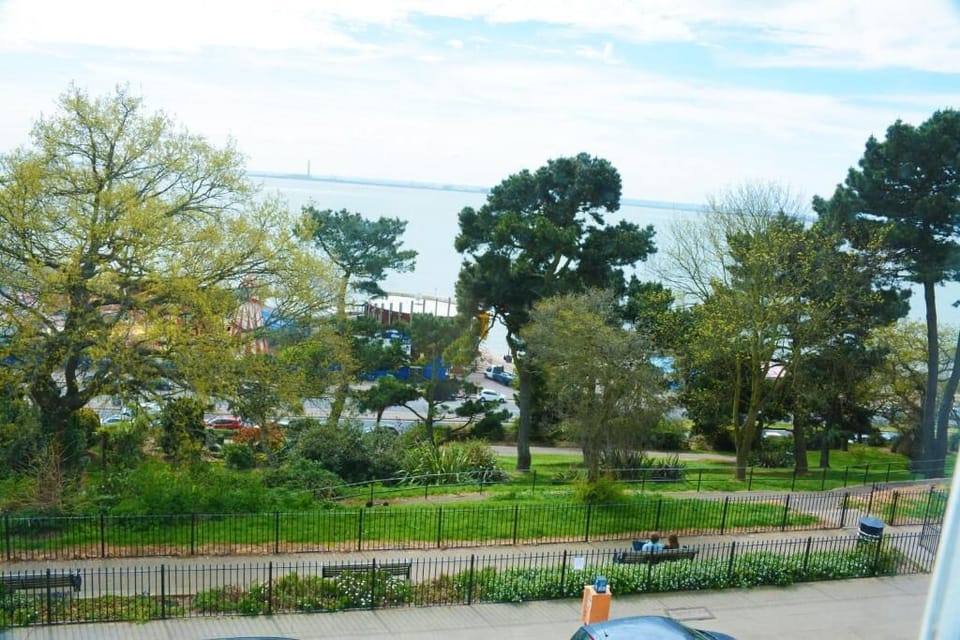 Luxury Apartment, Sea View | Parking