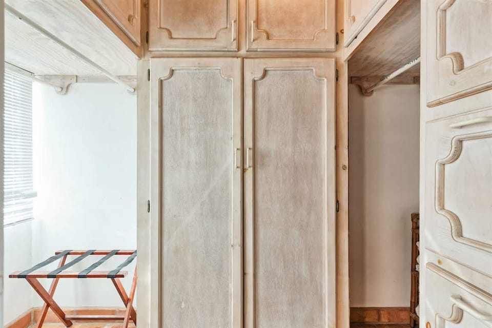 Master Bedroom Closet