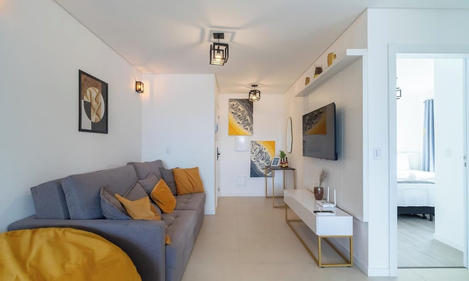 Basic Apartment | Living area