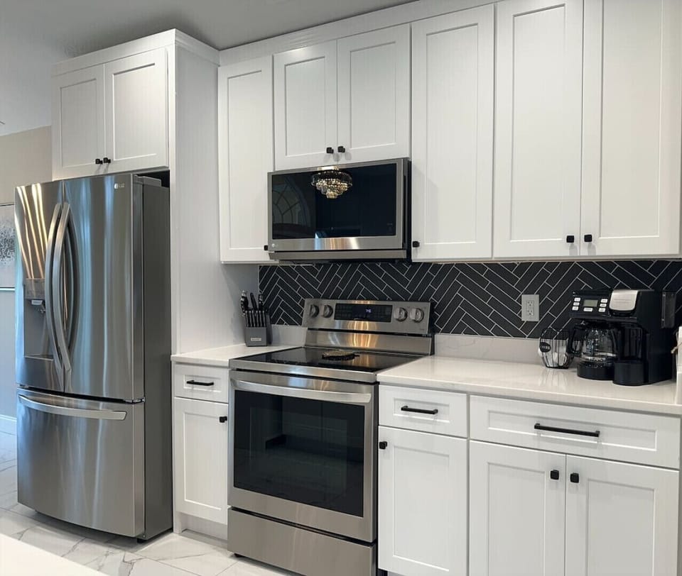 Fully equipped kitchen