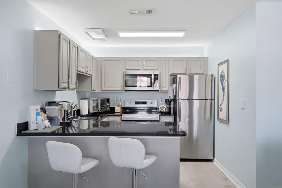 Condo, 1 Queen Bed with Sofa bed (Grand Caribbean East 107) | Private kitchen