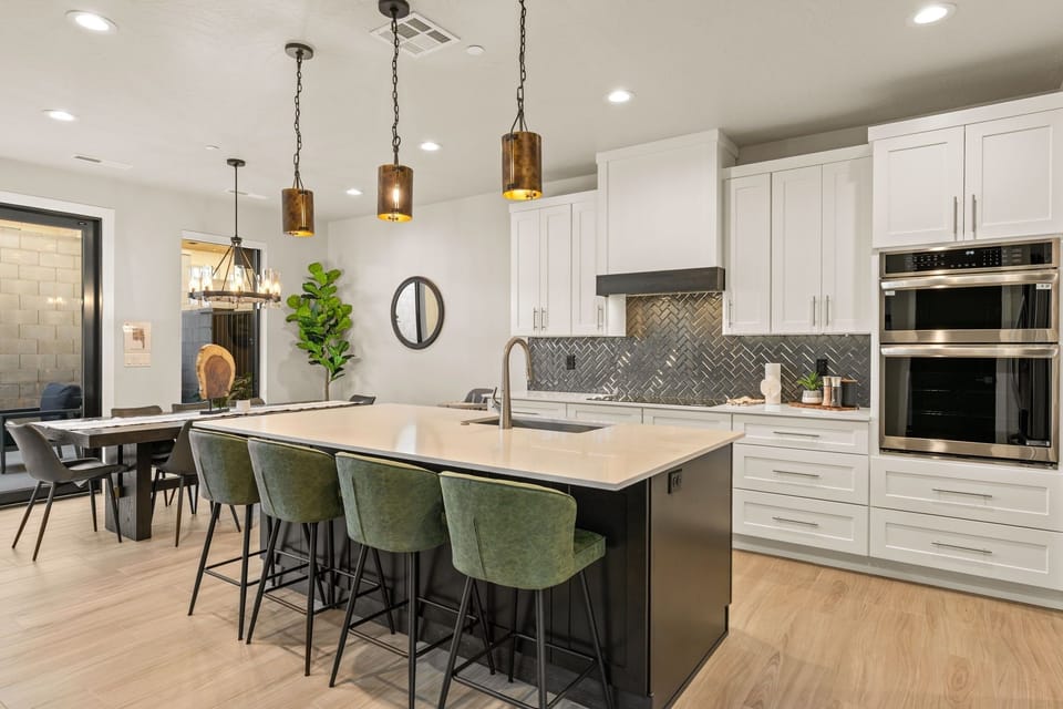 Townhome, 3 Bedrooms | Private kitchen | Coffee/tea maker, fridge, oven, toaster