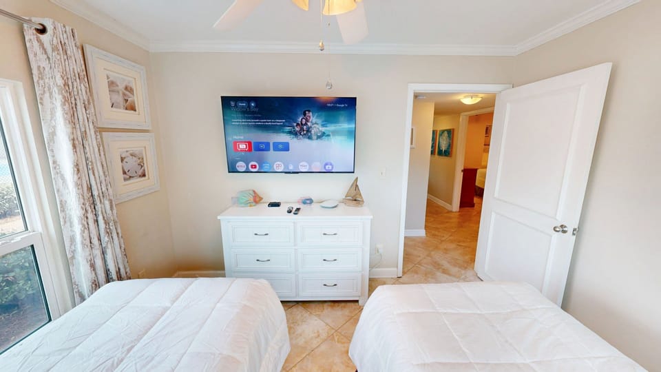 Condo, 3 Bedrooms | 3 bedrooms, iron/ironing board, WiFi (free)