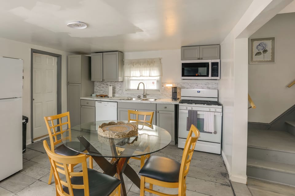 House (2 Bedrooms) | Interior