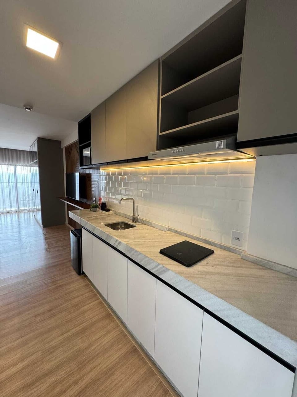 Superior Suite, Balcony, Valley View | Private kitchen | Microwave, stovetop, cookware/dishes/utensils