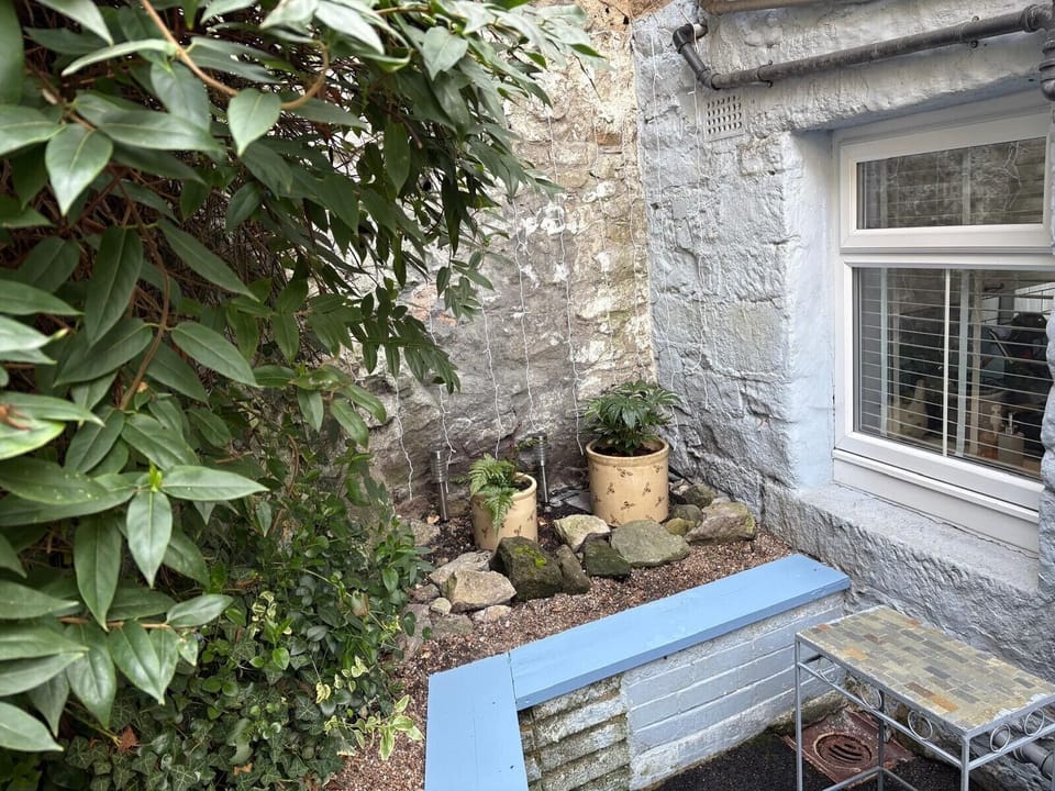 House, 1 Bedroom | Property grounds