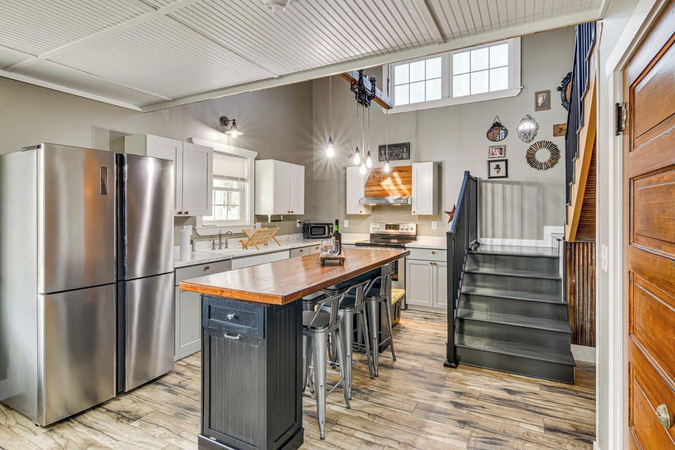 Kitchen | 1st Floor