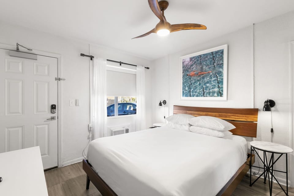 Queen Bedroom