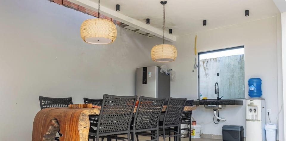 Premium House, Pool Access | Dining room
