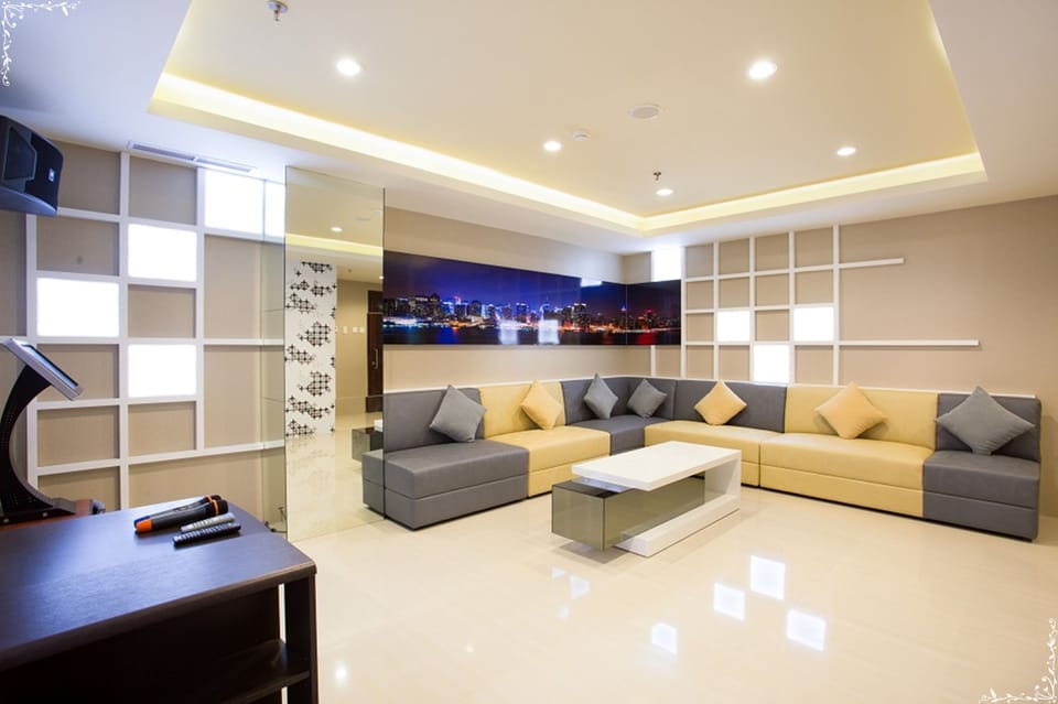 Karaoke room