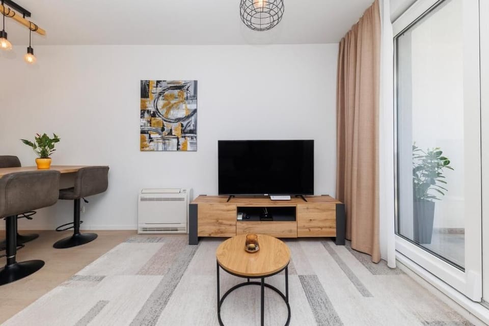 Apartment, Balcony, Sea View | Interior