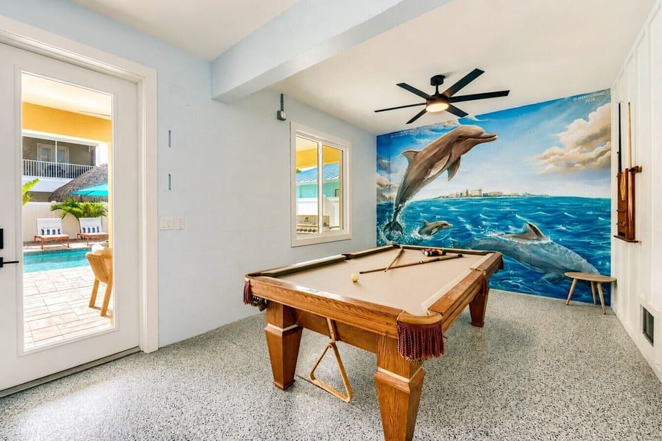 dolphingameroom
