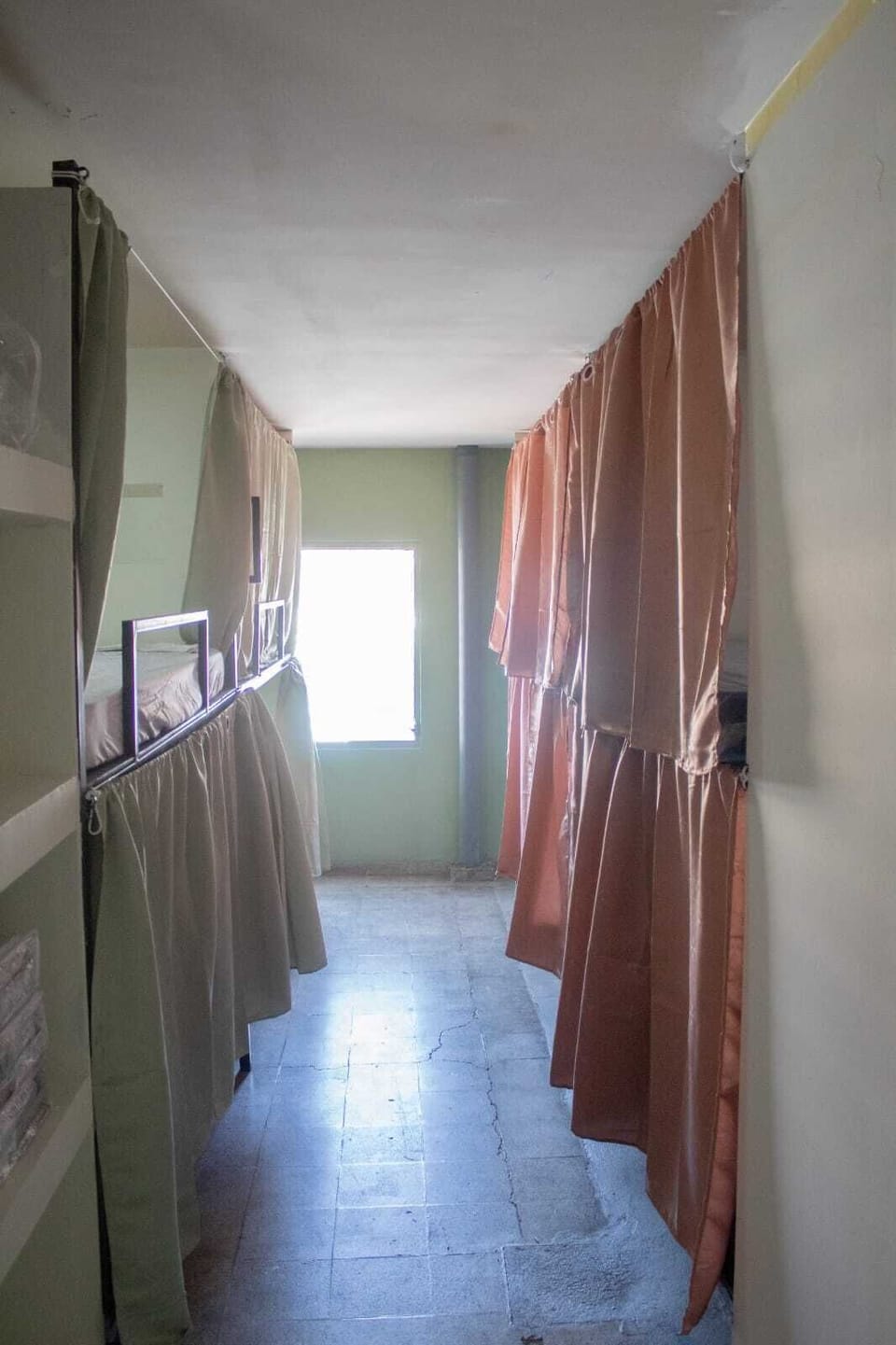 Comfort Shared Dormitory, Mixed Dorm, Non Smoking, Refrigerator | Interior