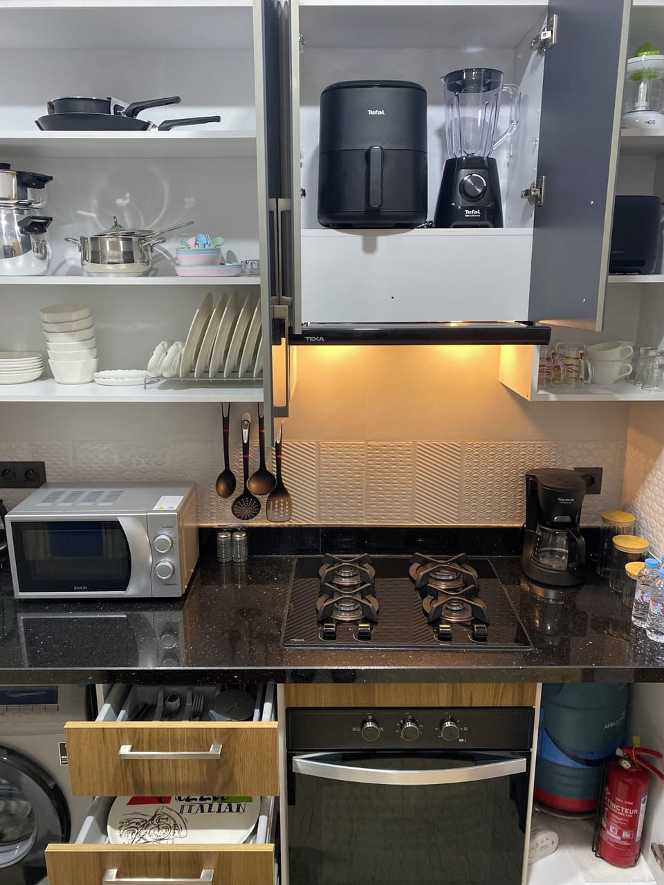 Private kitchen