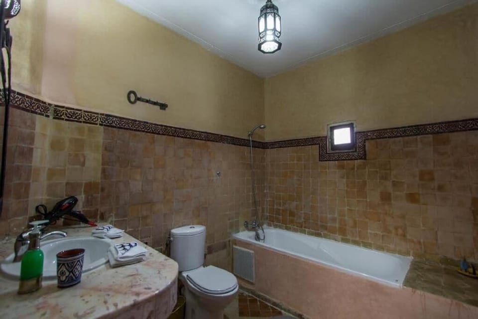 Comfort Quadruple Room | Bathroom