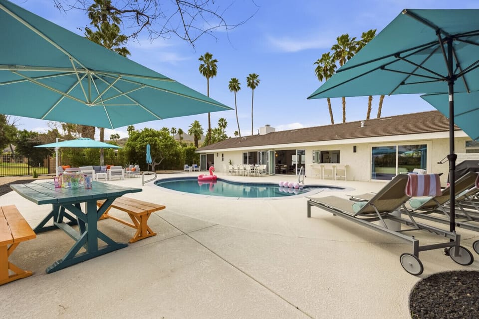 Your private resort-style backyard.
